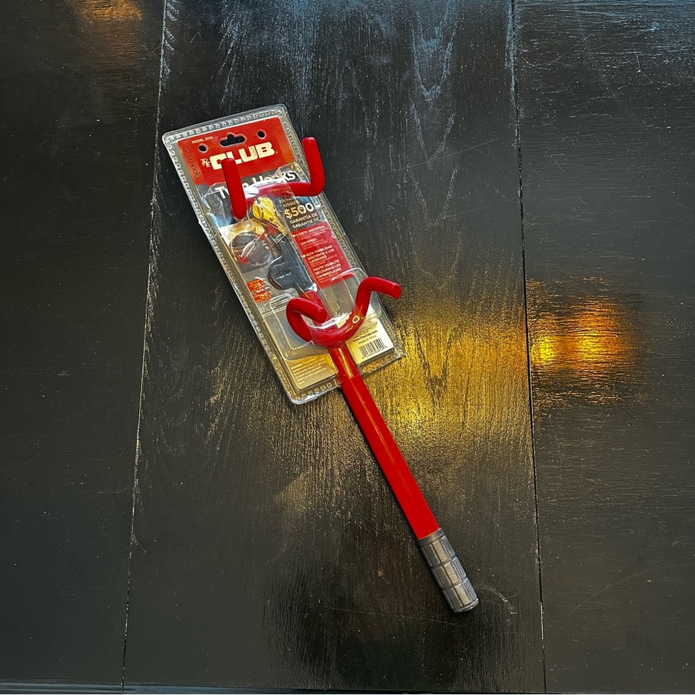 the Club Steering Wheel Lock New Red